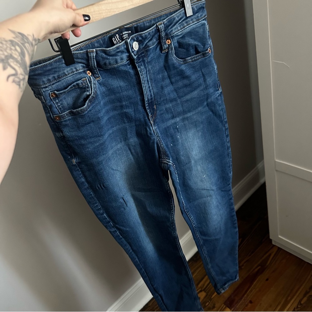 GAP Women’s Classic Blue Skinny Jeans